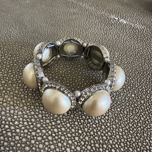 Costume jewelry faux diamond and pearl bracelet